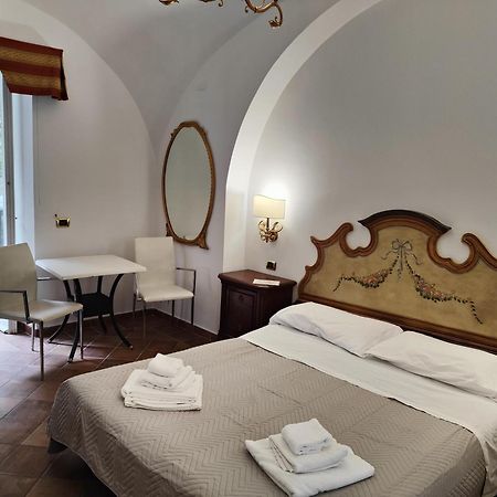 Androsa Apartments Амалфи Екстериор снимка