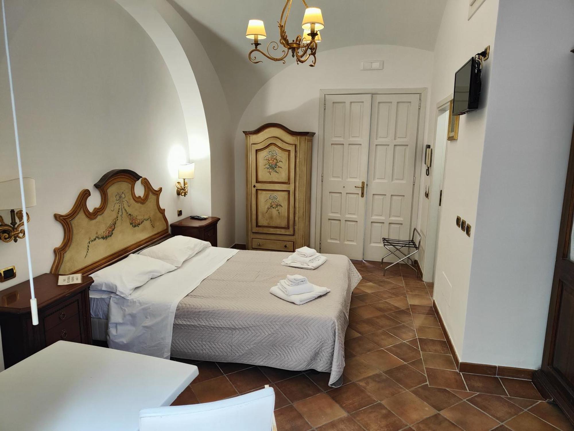 Androsa Apartments Амалфи Екстериор снимка