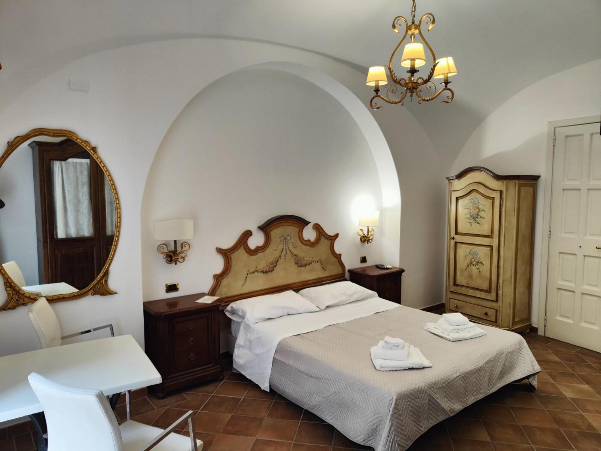 Androsa Apartments Амалфи Екстериор снимка