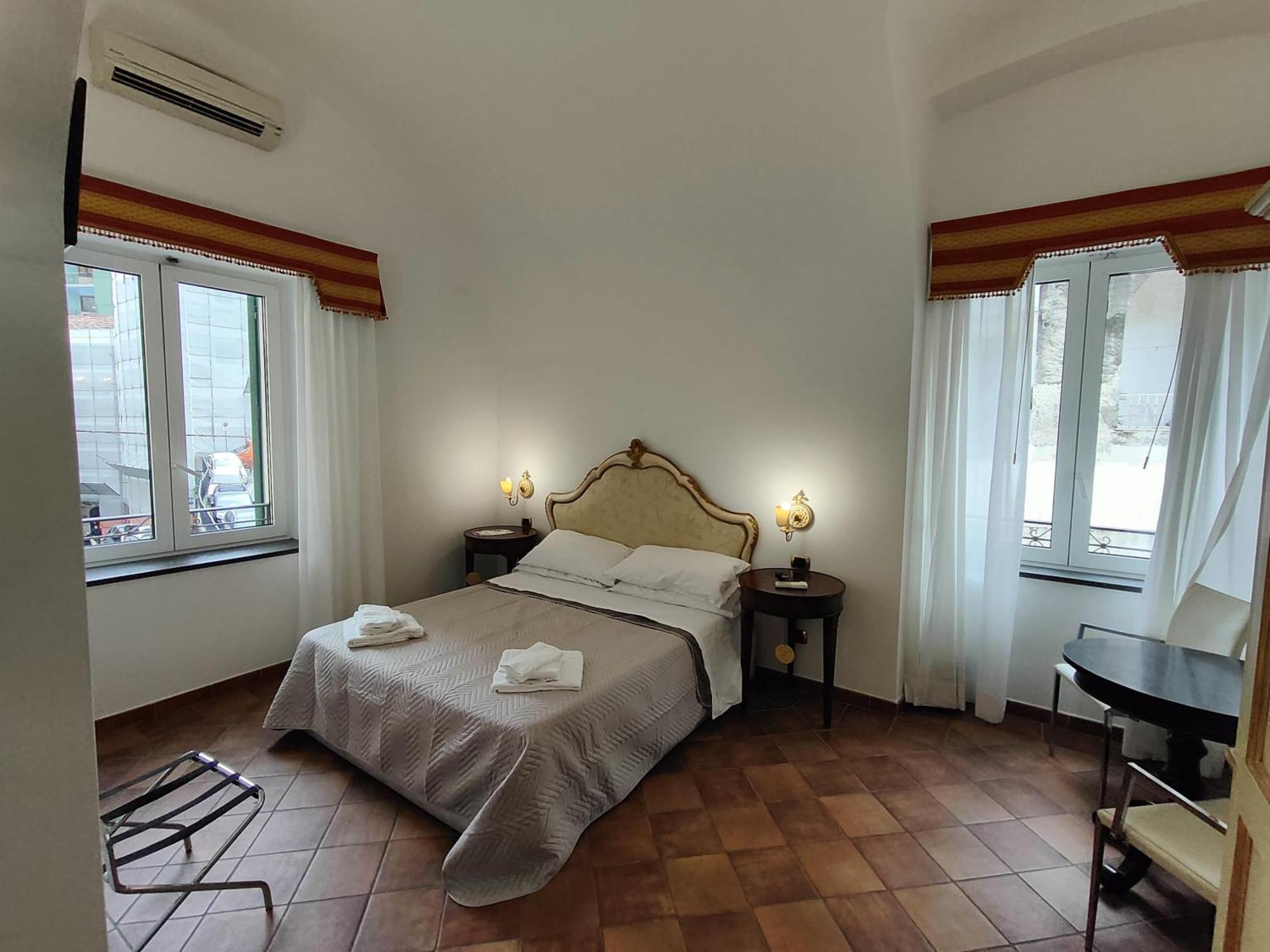 Androsa Apartments Амалфи Екстериор снимка